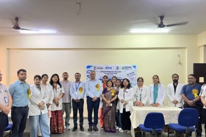 "Health awareness and free check-up camp organized at GIMS" IMAGE CREDIT TO इंस्टीट्यूट