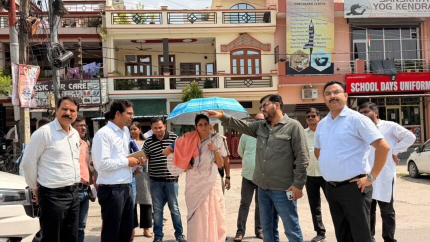 "Mela Adhikari Sonika takes stock of Kumbh preparations in Shivalik Nagar" IMAGE CREDIT TO सूचना विभाग