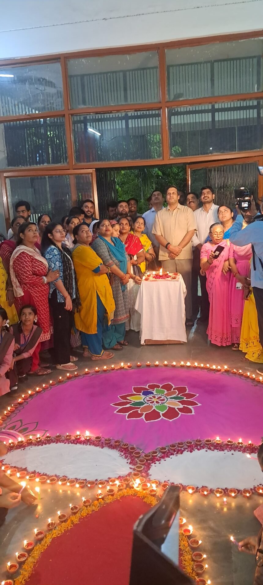346 people donated blood, lamps of blessings lit at 19 centers, public participation witnessed in Seva Sankalp Abhiyan IMAGE CREDIT TO सूचना विभाग