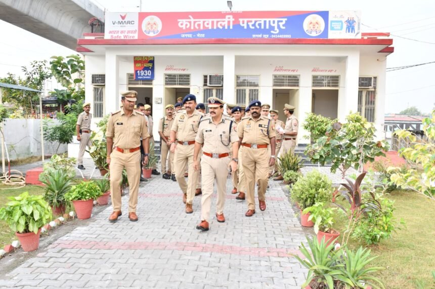 Weapons and equipment worshipped with rituals in police line on Vishwakarma Day IMAGE CREDIT TO पुलिस