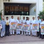 Congress protest against MDR on select UPI transactions above ₹2,000 IMAGE CREDIT TO कांग्रेस