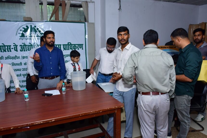 320 eligible farmers from Tirathali allotted 7% population plots through a draw IMAGE CREDIT TO प्राधिकरण