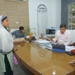 Woman Gets Possession of House Following Complaint at Public Hearing, Relief After Administrative Action — IMAGE CREDIT TO सूचना विभाग