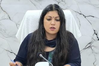 DM takes a tough stance on the slow pace of the Nipun Bharat Mission; issues directives to improve the quality of education and facilities in schools IMAGE CREDIT TO सूचना विभाग
