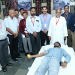 28th Blood Donation Camp Held at Dr. K.N. Modi Foundation; More Than 200 Students Donated Blood. IMAGE CREDIT TO रिपोर्टर
