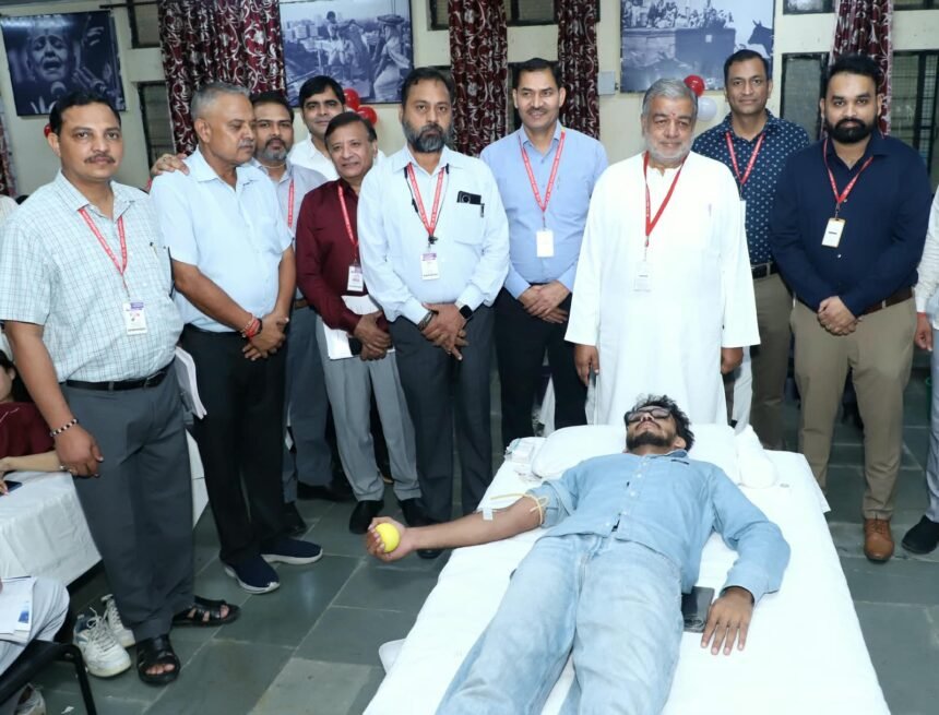 28th Blood Donation Camp Held at Dr. K.N. Modi Foundation; More Than 200 Students Donated Blood. IMAGE CREDIT TO रिपोर्टर