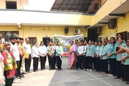 Swachhata Campaign Launched with Enthusiasm in Dadri; Message Given to Segregate Waste Using Four-Colored Dustbins. IMAGE CREDIT TO रिपोर्टर