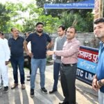 DM Takes Strict Action Against Encroachments and Mismanagement at Bhagat Singh Chowk, Orders Slab Installation Over Drain IMAGE CREDIT TO सूचना विभाग