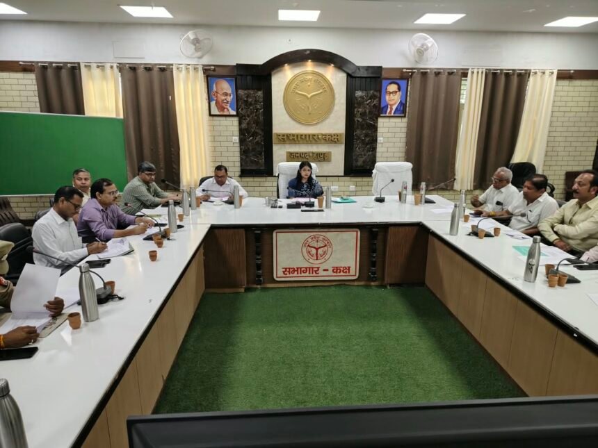 Instructions issued for prompt resolution of traders’ problems; security and traffic arrangements in markets to be strengthened during festivals — IMAGE CREDIT TO सूचना विभाग