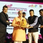 English Translation Digital Market and Strong Supply Chain to Give UP Handicrafts Global Recognition IMAGE CREDIT TO सूचना विभाग