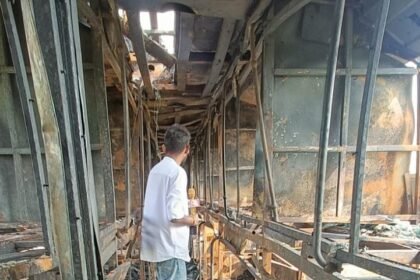 Supreme Court Takes Strict Note of Yamuna Expressway Bus Fire, Seeks Response from UP Chief Secretary and Centre IMAGE CREDIT TO रिपोर्टर