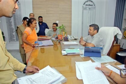 30-Year-Long Problem Resolved; Saroj Kansal Expresses Gratitude After Meeting the DM IMAGE CREDIT TO सूचना विभाग