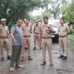 Miscreants Rob Clothing-Laden Canter in Garhmukteshwar, Hold Three People Hostage Including Driver IMAGE CREDIT TO पुलिस