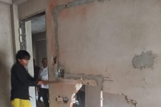Major GDA Crackdown on Illegal Constructions in Ghaziabad, Six Structures Demolished IMAGE CREDIT TO प्राधिकरण