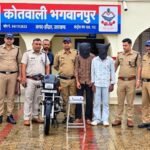 After Filling Petrol Worth ₹40, Two Accused Loot ₹9,500; Arrested Before They Could Flee IMAGE CREDIT TO पुलिस