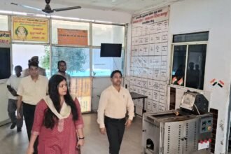 DM Conducts Surprise Inspection of Old Age Home, Directs Installation of CCTV Cameras Within Two Days IMAGE CREDIT TO सूचना विभाग
