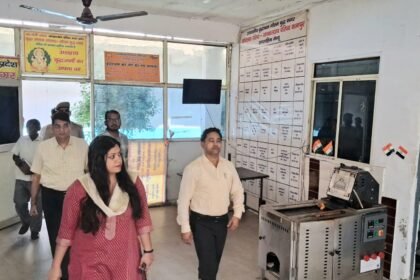 DM Conducts Surprise Inspection of Old Age Home, Directs Installation of CCTV Cameras Within Two Days IMAGE CREDIT TO सूचना विभाग