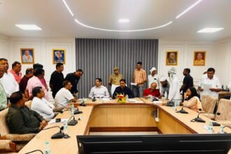 207 Complaints Received on Sampoorna Samadhan Diwas, 21 Resolved on the Spot IMAGE CREDIT TO सूचना विभाग