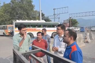 Haridwar Roads to Be Made Pothole-Free by October 15; District Magistrate Inspects Arrangements on the Ground IMAGE CREDIT TO सूचना विभाग