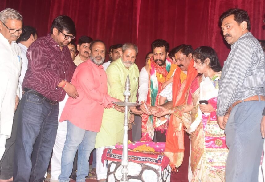 57th Ramlila Festival begins at Hanuman Tila Hanuman Dham; Narad Moh Leela captivates the audience IMAGE CREDIT TO रिपोर्टर