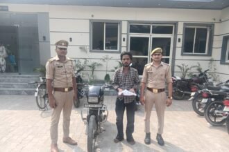 Major action by Shalimar Garden Police: Vehicle thief arrested; stolen motorcycle from Delhi and an illegal country-made pistol with cartridges recovered. IMAGE CREDIT TO पुलिस