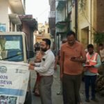 Campaign Launched in Rampur Maniharan for Swachhata Survey; People Made Aware Through Door-to-Door Outreach IMAGE CREDIT TO रिपोर्टर