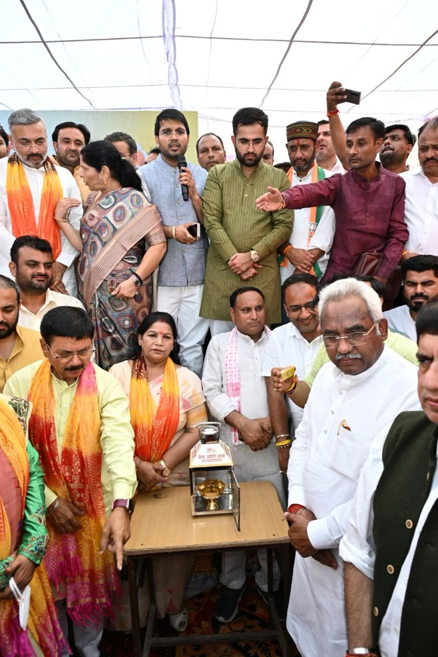 Seva Jyoti Yatra Conveys a Message of Public Participation in Building a Developed India IMAGE CREDIT TO रिपोर्टर