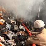 Fire breaks out at the U.S. Polo showroom on Ambedkar Road; firefighters bring the blaze under control in time. IMAGE CREDIT TO फायर विभाग