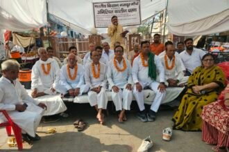 On the Fifth Day, the Protest Turned into a Hunger Strike; Warning of a Bigger Agitation if Demands Are Not Met IMAGE CREDIT TO REPORTER
