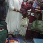 A Baby’s Cries Fill a Moving Train on the Way to Lucknow; ASHA Workers Ensure Safe Delivery. IMAGE CREDIT TO रिपोर्टर
