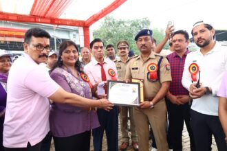 World Mental Health Day: Nursing College Organizes Awareness Rally; 550 Students Spread Awareness from Pilkhuwa to Anwarpur. IMAGE CREDIT TO इंस्टीट्यूट