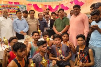 Young participants showcased their strength in the race competition; Sahil topped the junior category, while Farman secured first place in the senior category. IMAGE CREDIT TO रिपोर्टर