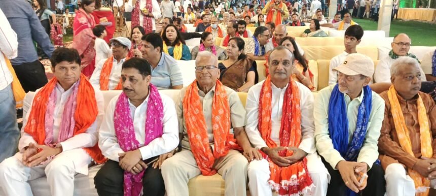 After a yajna at the Arya Samaj temple, a seminar was held on the ill effects of addiction, raising awareness among youth.IMAGE CREDIT TO रिपोर्टर
