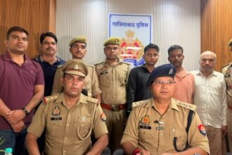Illegal Trade in Intoxicating Cough Syrup Busted in Ghaziabad; Goods Worth ₹85.80 Lakh Recovered — IMAGE CREDIT TO पुलिस