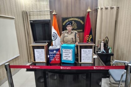 ACP Kotwali Nagar Upasana Pandey to Personally Review Girls’ Complaints in Schools; Directs Action to Resolve Their Grievances — IMAGE CREDIT TO पुलिस