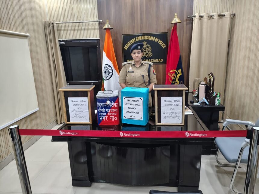 ACP Kotwali Nagar Upasana Pandey to Personally Review Girls’ Complaints in Schools; Directs Action to Resolve Their Grievances — IMAGE CREDIT TO पुलिस