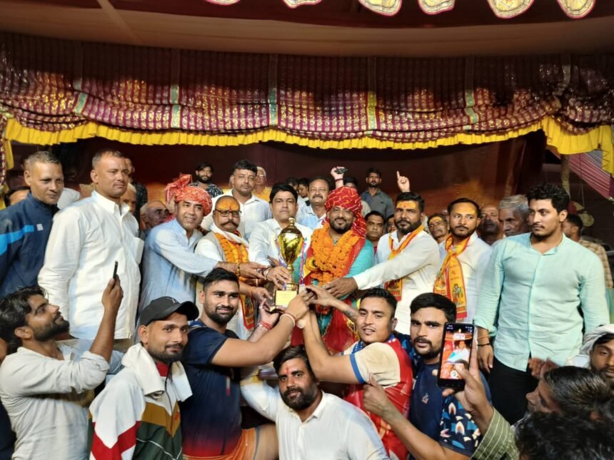 Vishal Club Wins the Kabaddi Tournament Final at the Jewar Fair. IMAGE CREDIT TO रिपोर्टर