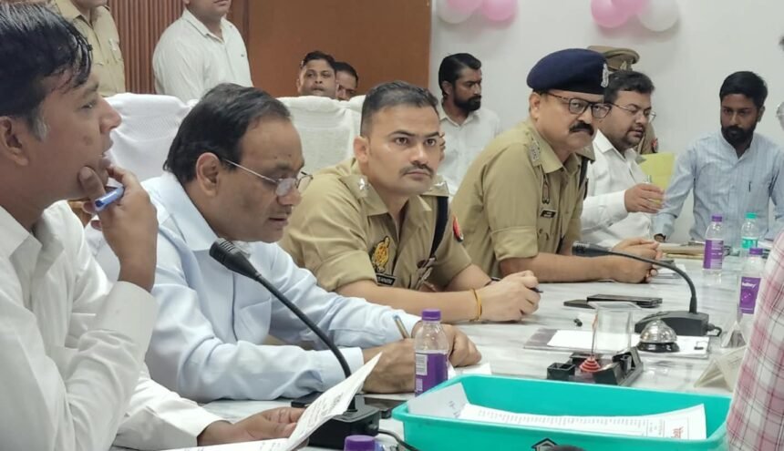 Negligence in Resolving Complaints Will Not Be Tolerated, DM Warns Officials. IMAGE CREDIT सूचना विभाग
