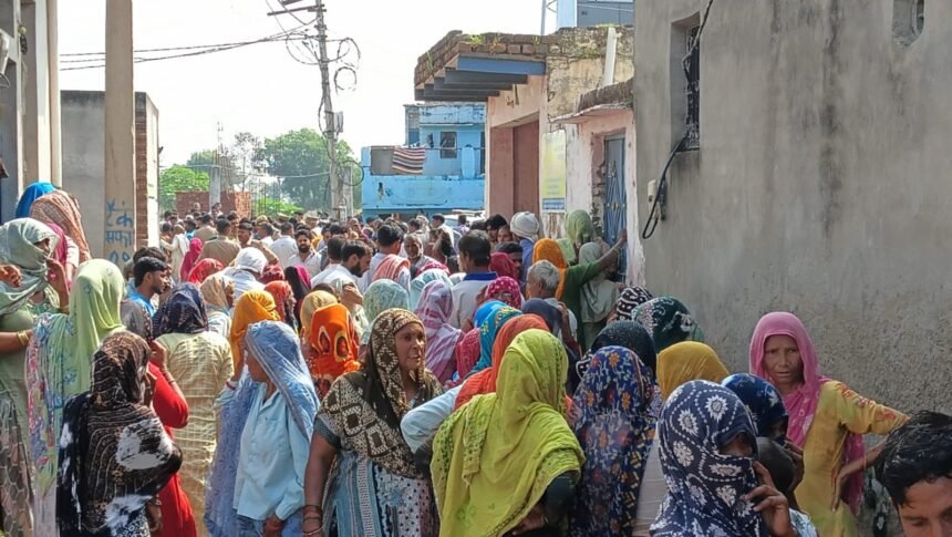 Tragedy Strikes Family in Rabupura: Couple and Three Children Die Under Suspicious Circumstances. IMAGE CREDIT रिपोर्टर