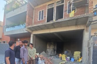 MDDA Takes Major Action, Seals Five Locations; Crackdown on Illegal Businesses Operating in Residential Colonies — IMAGE CREDIT TO प्राधिकरण