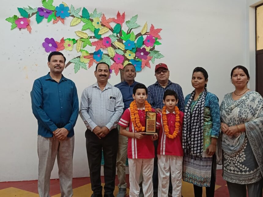 Nine-Year-Old Anaya Shines in Badminton, Secures a Place in the National Competition — IMAGE CREDIT TO रिपोर्टर
