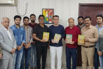 Rajiv Gupta’s Book ‘Uttarakhand Panchayati Raj Act’ Released; Its Significance in the Legal Field Discussed. IMAGE CREDIT TO रिपोर्टर