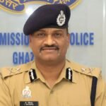 Police prepare to tighten the net around those who threatened journalist Aarav Sharma; a delegation of journalists meets the Police Commissioner. IMAGE CREDIT TO पुलिस