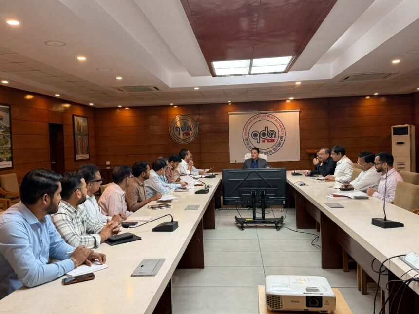 GDA Goes into Action Mode as GRAP-1 Comes into Effect: Heavy Fines for Negligence at Construction Sites; Repeat Offenders to Be Blacklisted. IMAGE CREDIT TO प्राधिकरण