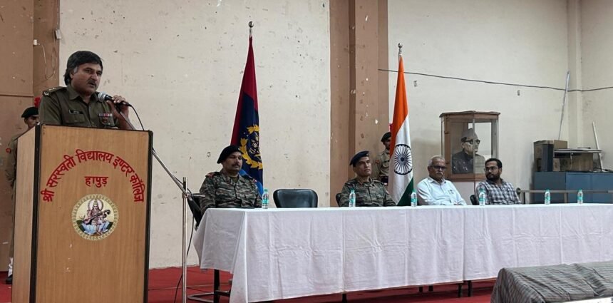 Commanding Officer of 38 UP Battalion Inspects SSV Inter College IMAGE CREDIT TO रिपोर्टर