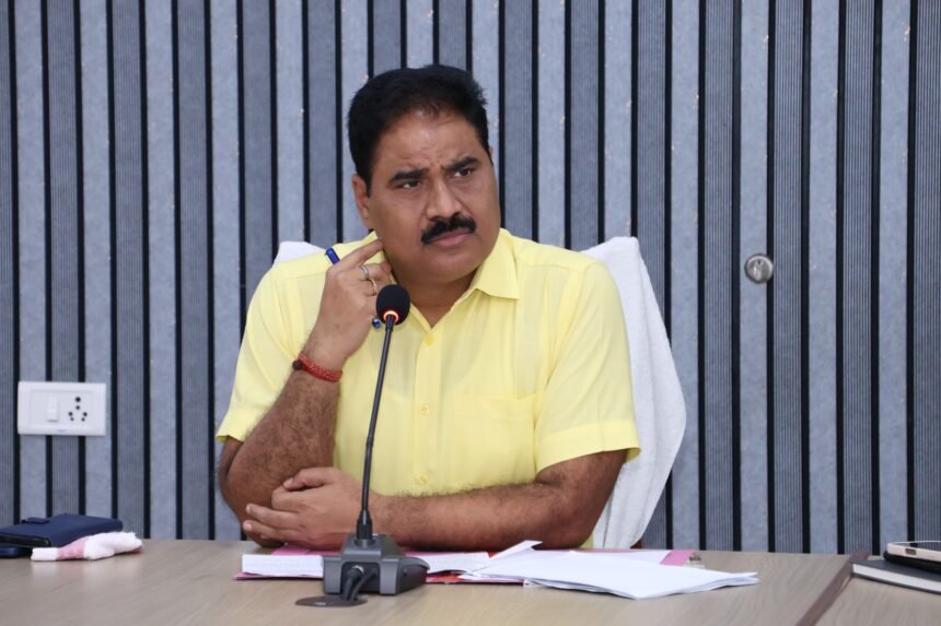 Administration Takes Strict Action on Entrepreneurs’ Issues, Directs Officials to Submit Action Report Within 15 Days IMAGE CREDIT TO सूचना विभाग