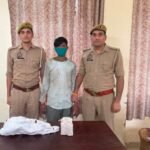 Police Arrest Suspect During Checking, Recover 20 Quarters of Country-Made Liquor from His Possession. IMAGE CREDIT TO पुलिस
