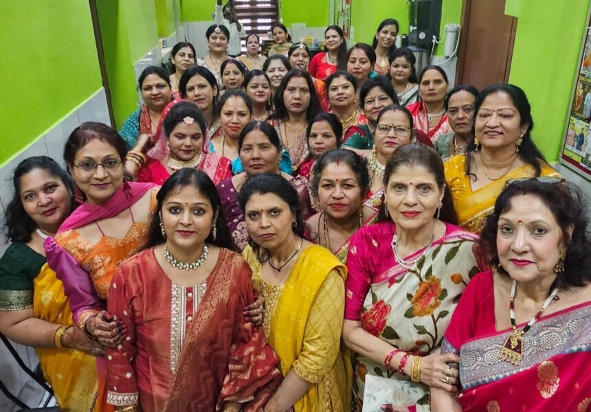 Karwa Chauth Celebrated with Great Enthusiasm at Nutrition Club; Charu Crowned ‘Karwa Chauth Queen’. IMAGE CREDIT TO रिपोर्टर